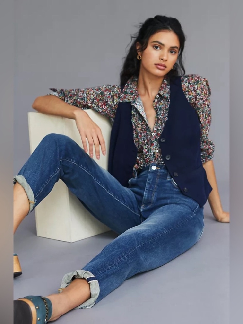 •SOLD•Anthropologie Pilcro Straight-Leg Mid Rise Medium Wash denim Jeans